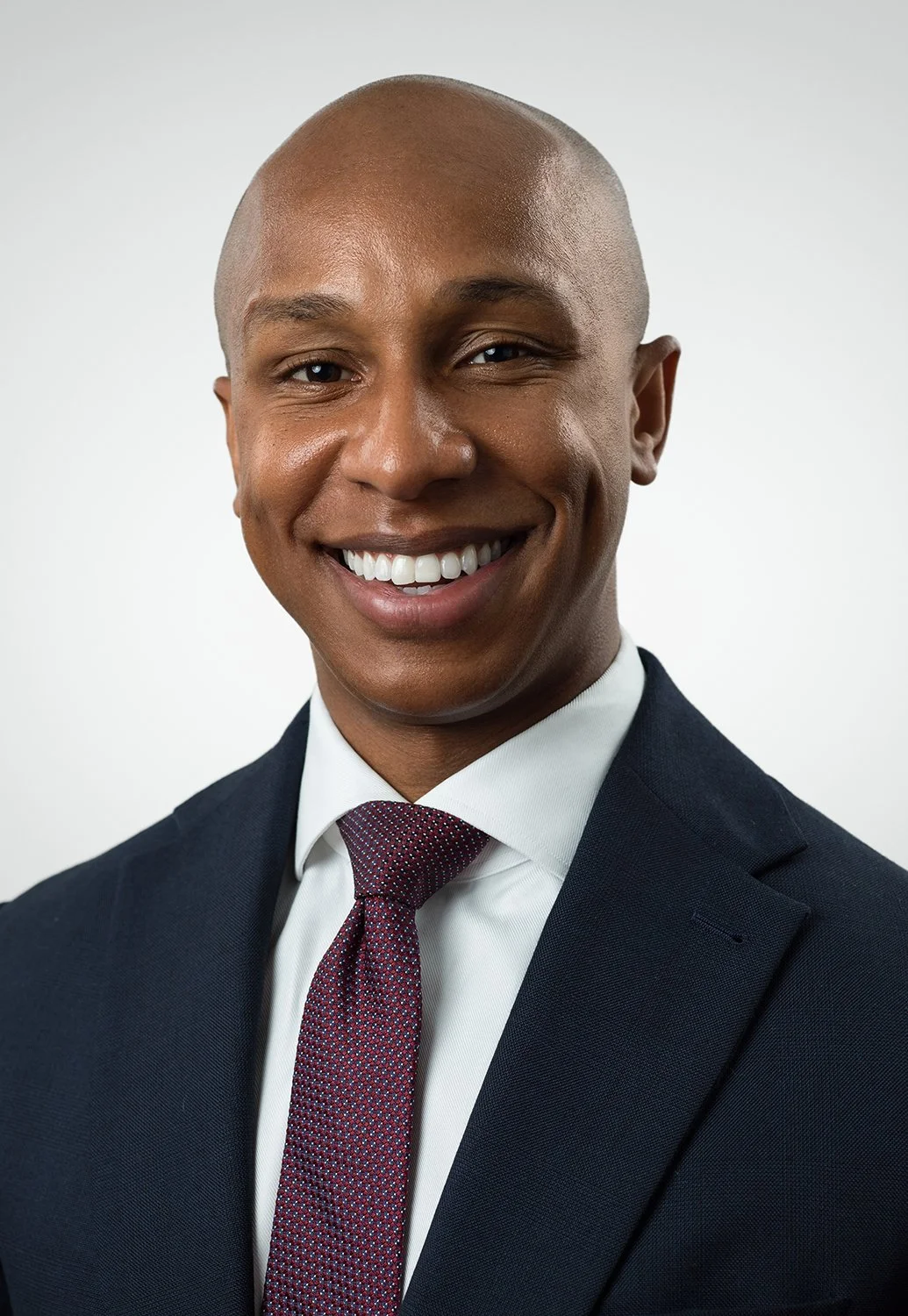 The Ultimate Guide to Corporate Headshots in NYC: What to Expect and How to Prepare