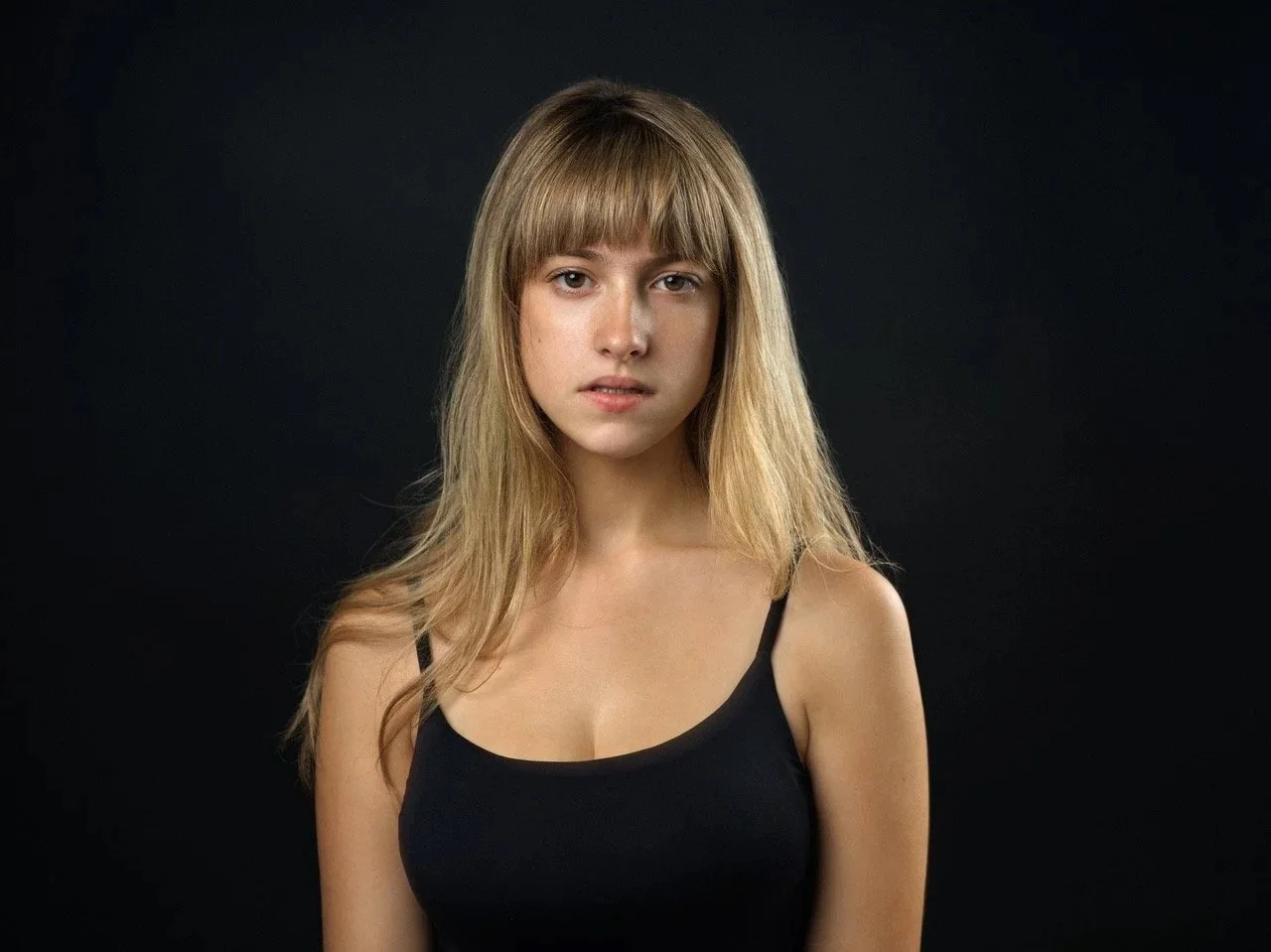  This gallery features cinematic  headshots and portrait photography near Chinatown, Los Angeles , created by internationally recognized portrait photographer  Rory Lewis . Known for his dramatic lighting inspired by the Old Masters, Rory produces po