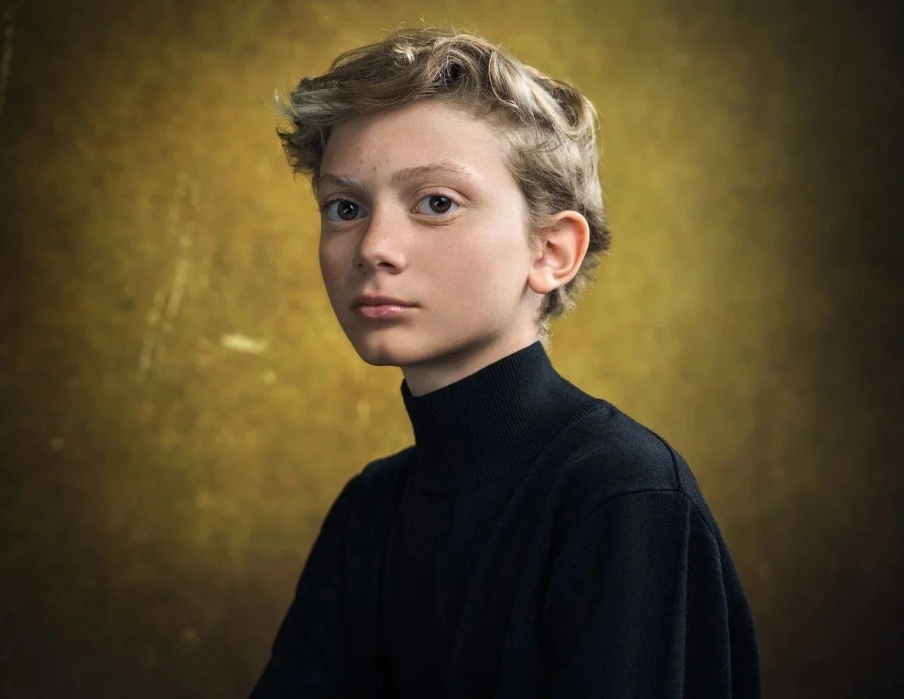  Rory Lewis is an internationally acclaimed portrait photographer and a commissioned artist whose work has been acquired by the   National Portrait Gallery  . This world-class standard is brought to every session in   Echo Park  , ensuring your profe