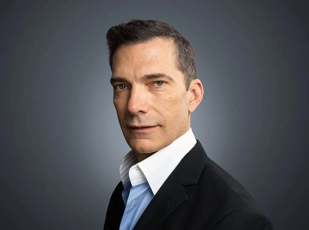  Trusted by cinematic icons like  Sir Patrick Stewart , this image serves as the benchmark for   Hollywood    Actor Headshots . As a photographer featured in the  National Portrait Gallery , Rory Lewis utilizes dramatic, high-contrast lighting to cap