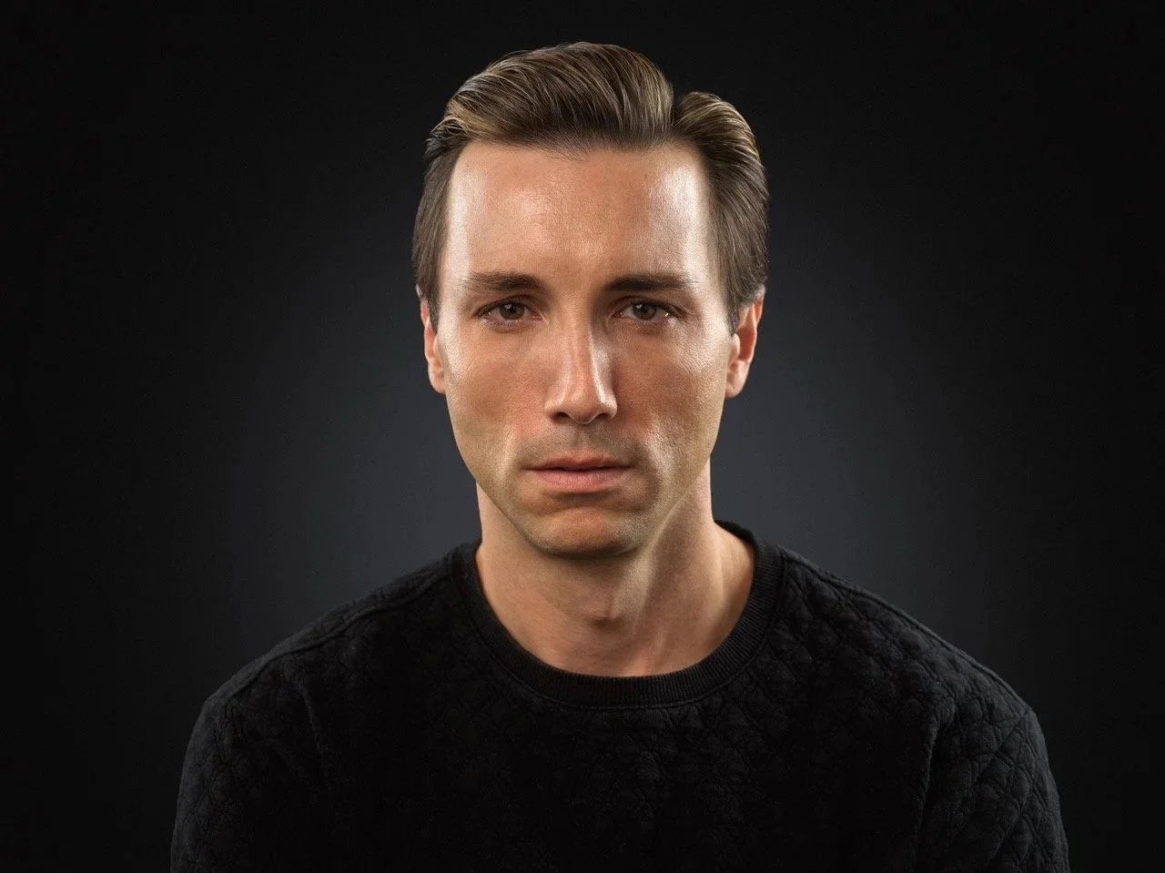  Manhattan  Headshots | Rory L ewis Photographic Studio NYC  Breaking the mold of  the "sta ndard" NYC portrait. Whether you are a Broadway veteran or a C-Suite executive, I provide character-driven imagery that commands attention in the world’s most