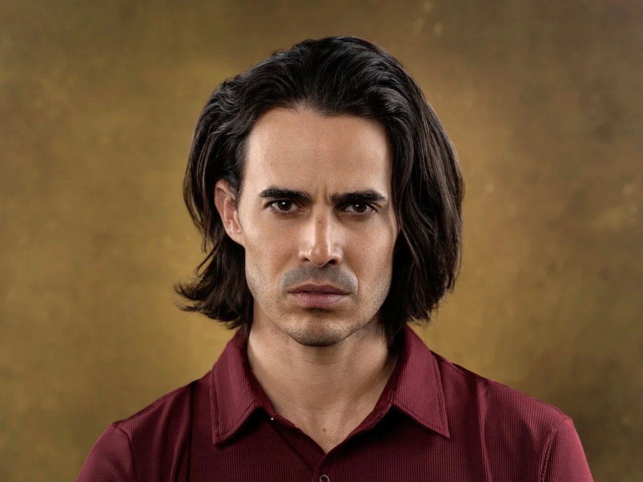  Manhattan  Headshots | Rory L ewis Photographic Studio NYC  Breaking the mold of  the "sta ndard" NYC portrait. Whether you are a Broadway veteran or a C-Suite executive, I provide character-driven imagery that commands attention in the world’s most