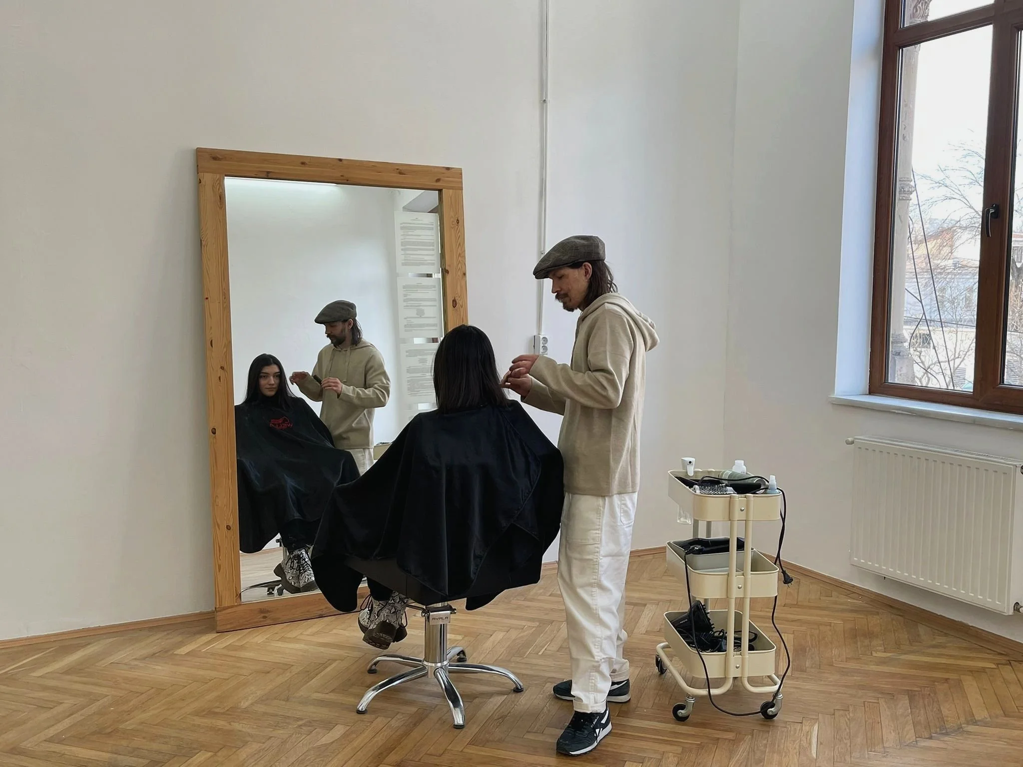 Join the Contemporan team 