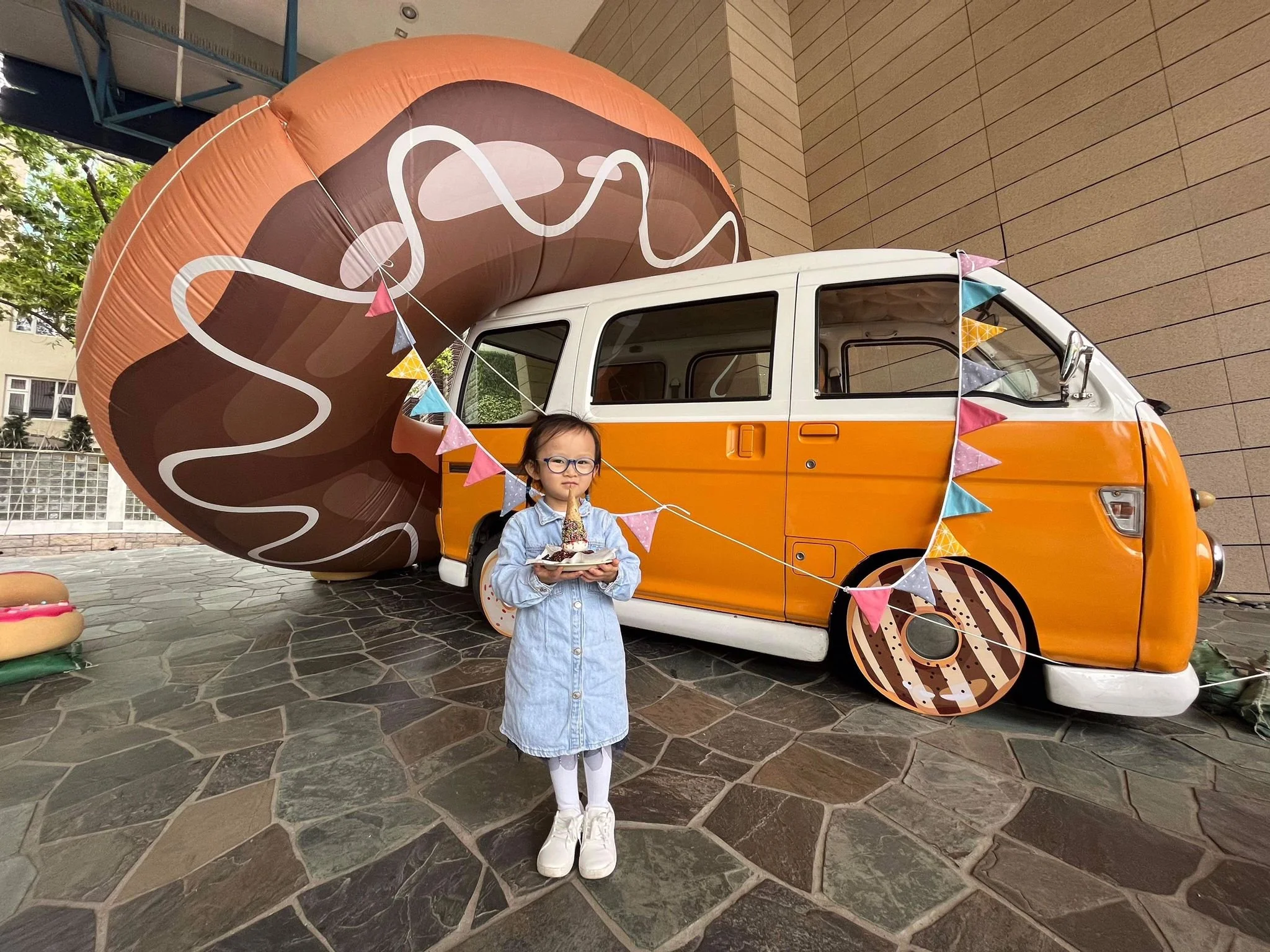 GiantDonut3.JPG