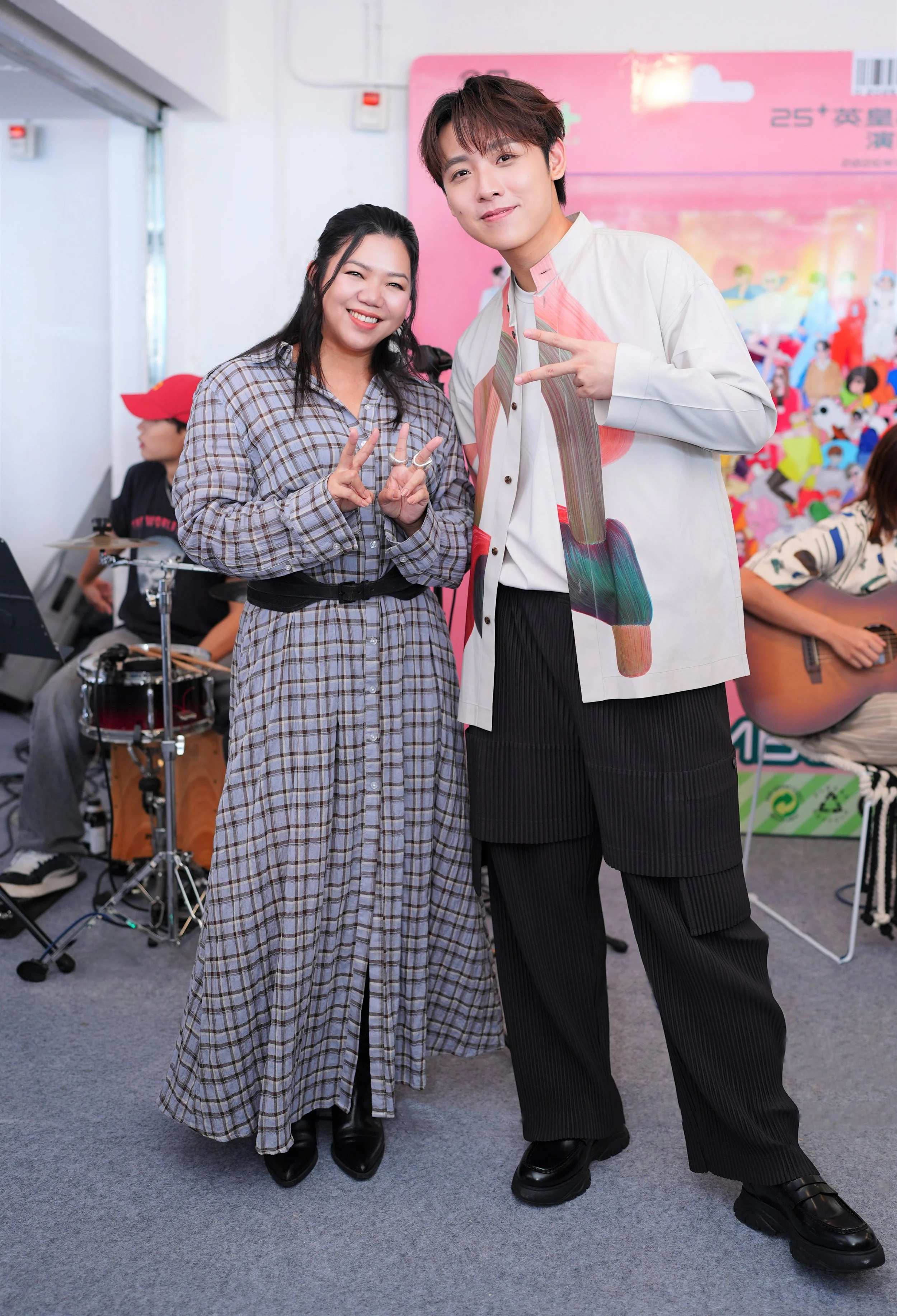 小巧arvin現身「Busking by the sea」為啟德演唱會做勢.jpeg