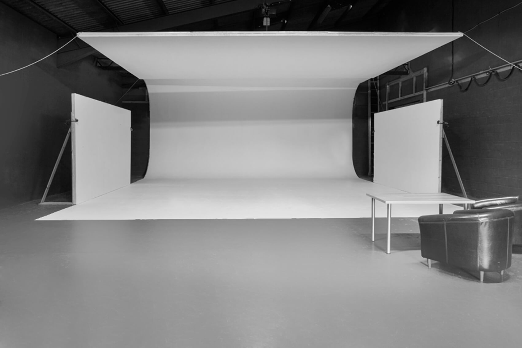 Studio-3-three-moorland-studios-fashion-studio-infinity-wall-film-photography-hire-space.jpg