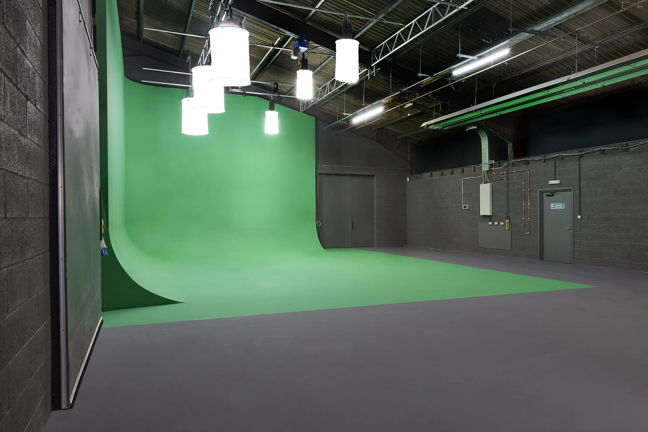 studio-2-Green-002.jpg