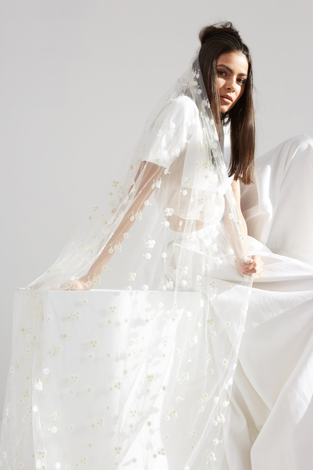 Bridal wedding veil by Am Faulkner designer and milliner