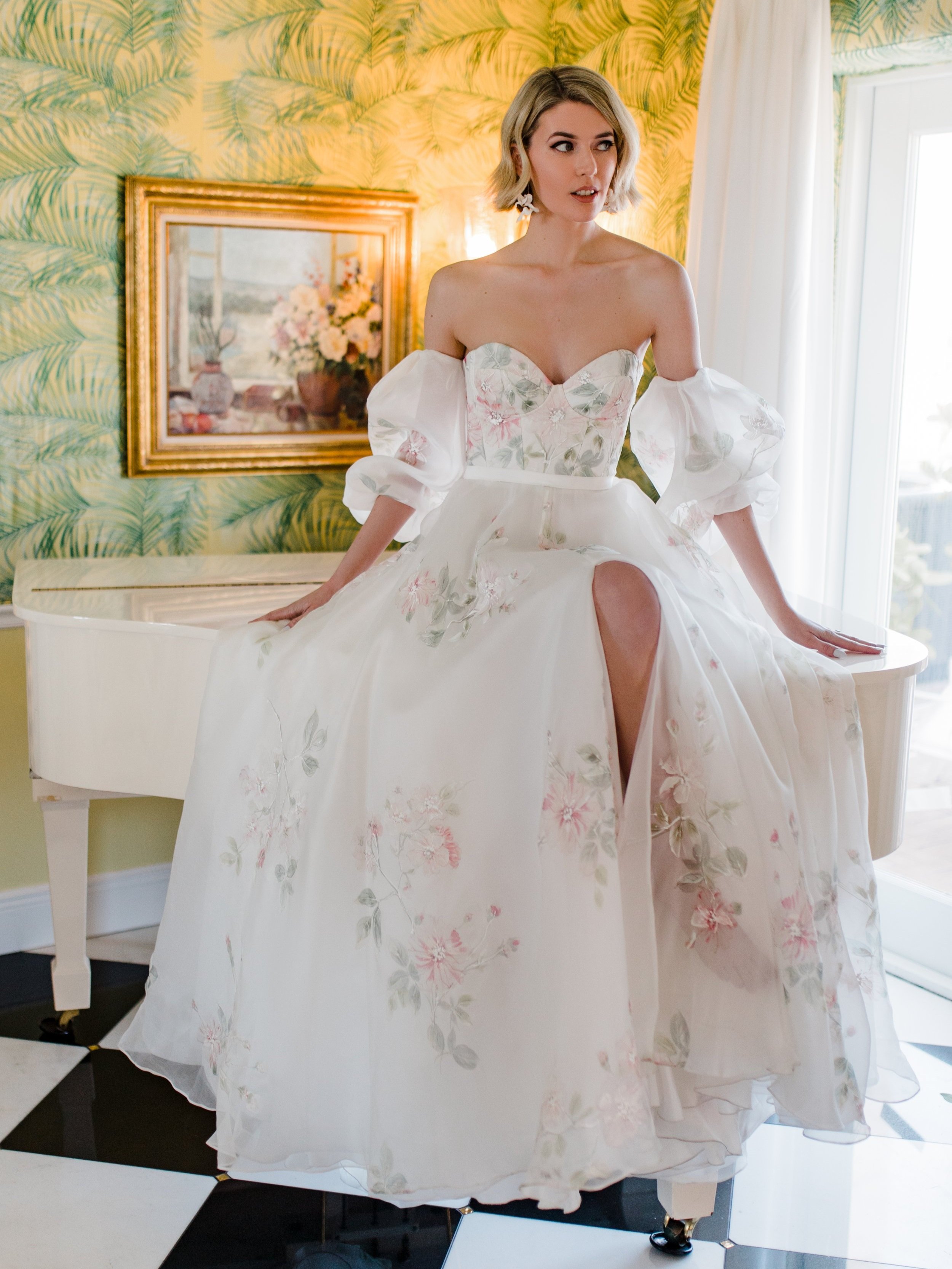 Designer wedding dresses by Savin London