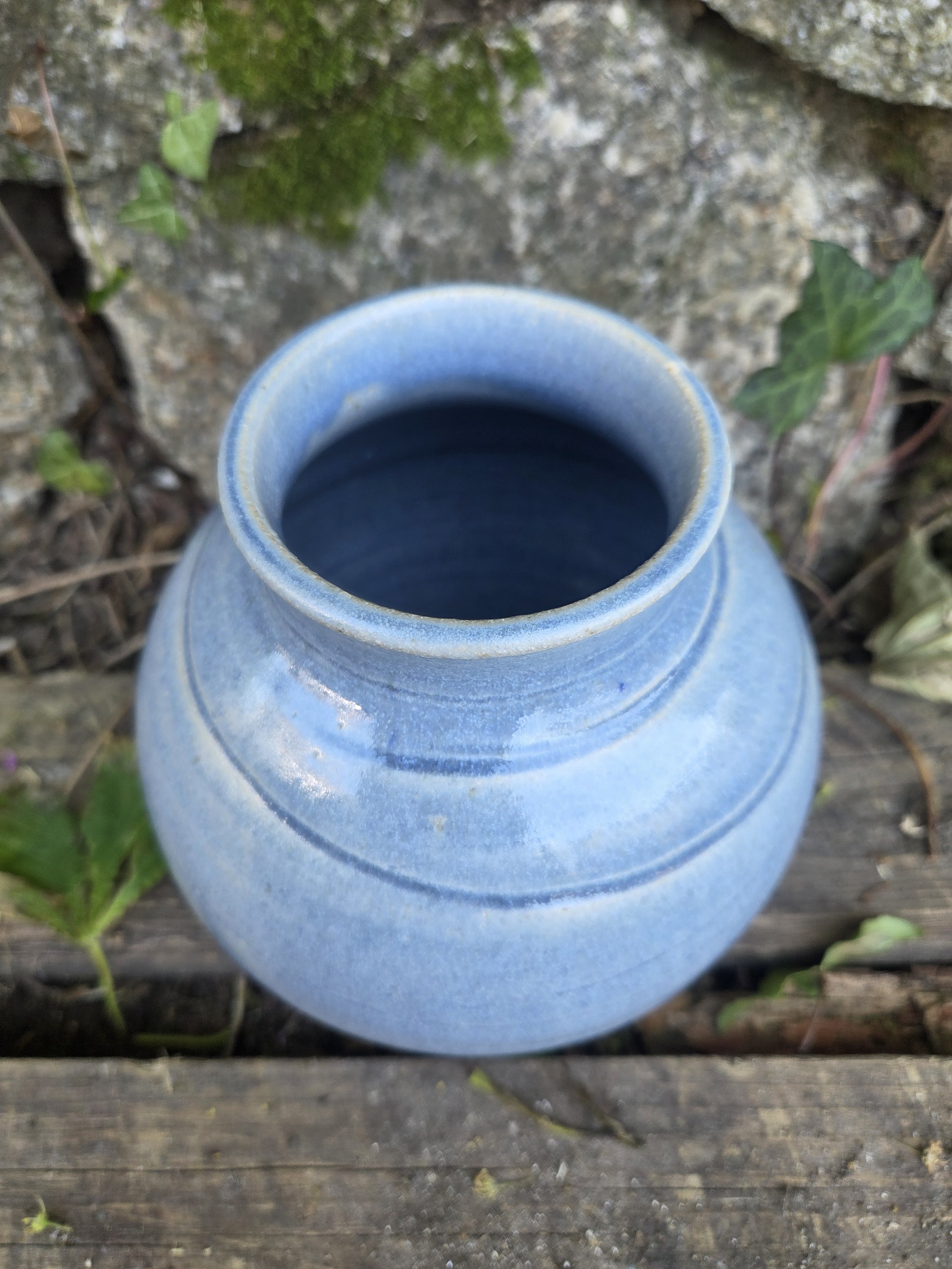 MVblue01g.jpg