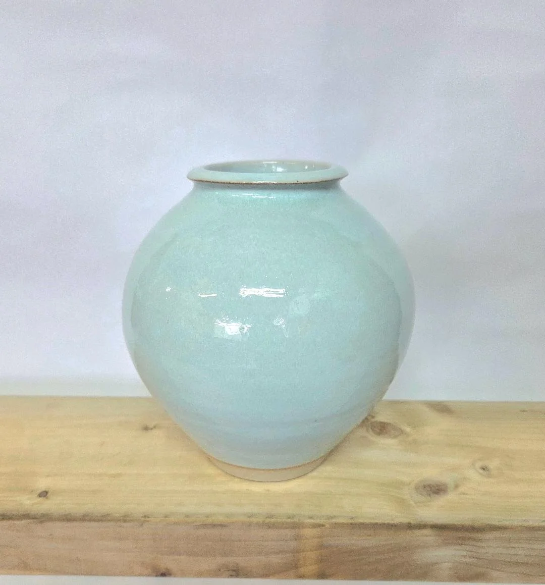 Moon vase 19cmA.jpeg