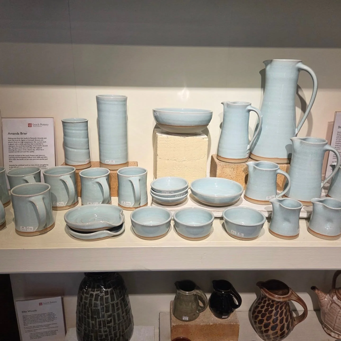 Re-stock @theleachpottery 

#stives #stivescornwall #leachpottery #cornwall #studiopottey #handmade #handmadepotteryuk #madeincornwall #makers #handcrafted #madebyhand #pots #pottery #potsforsale #potsforhome #potsforhomedecor #blueglaze #inspiredbyc