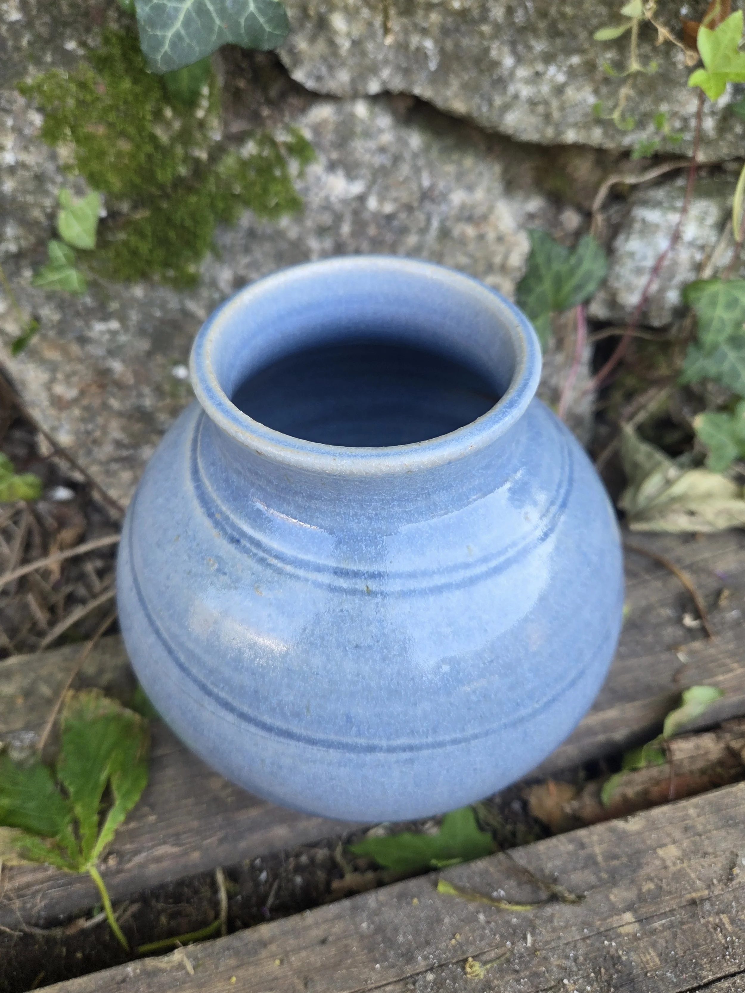 MVblue01f.jpg