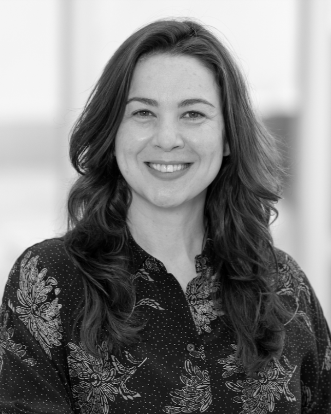 Dra. Elizabeth Heller