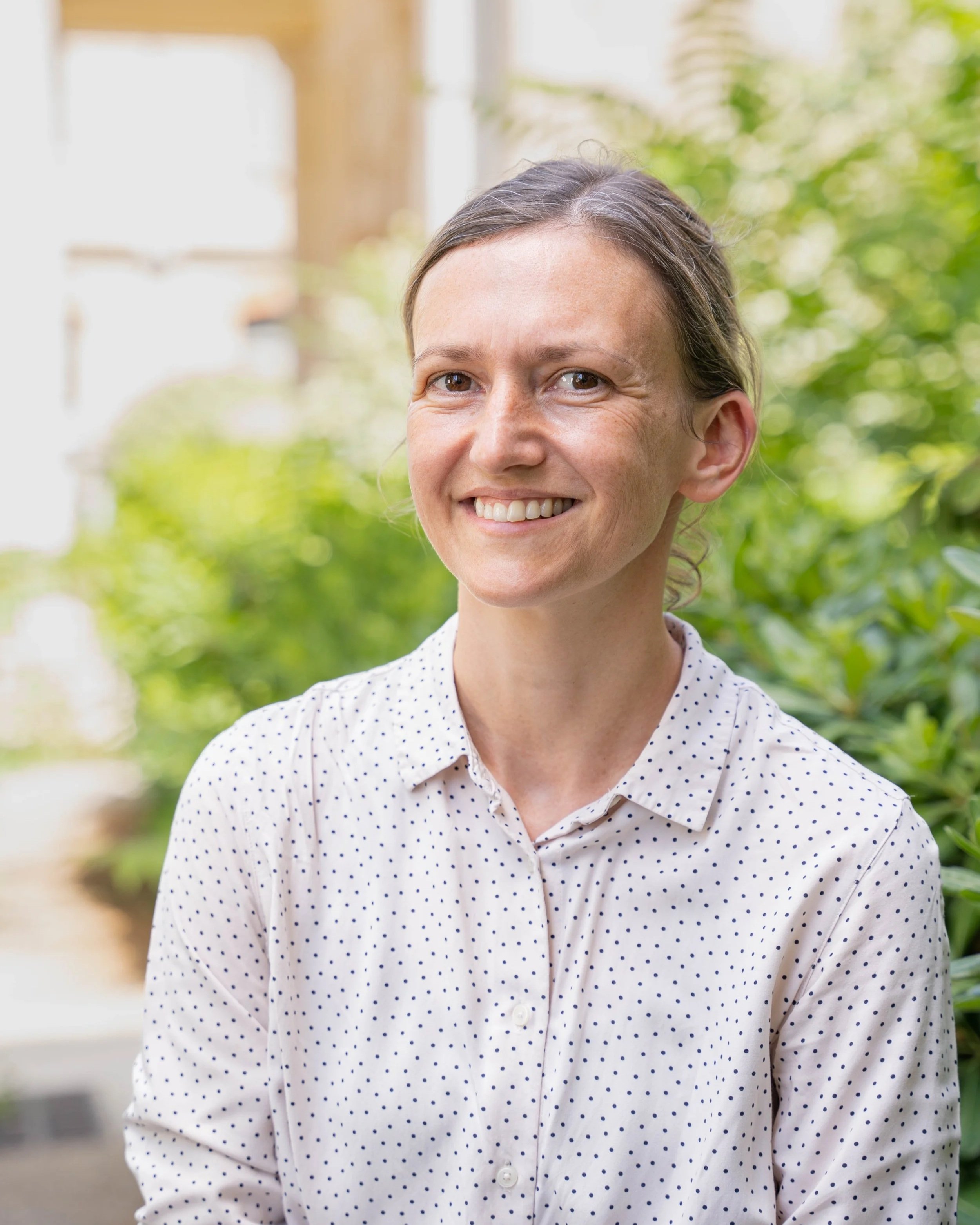 Dr. Julie Koenig