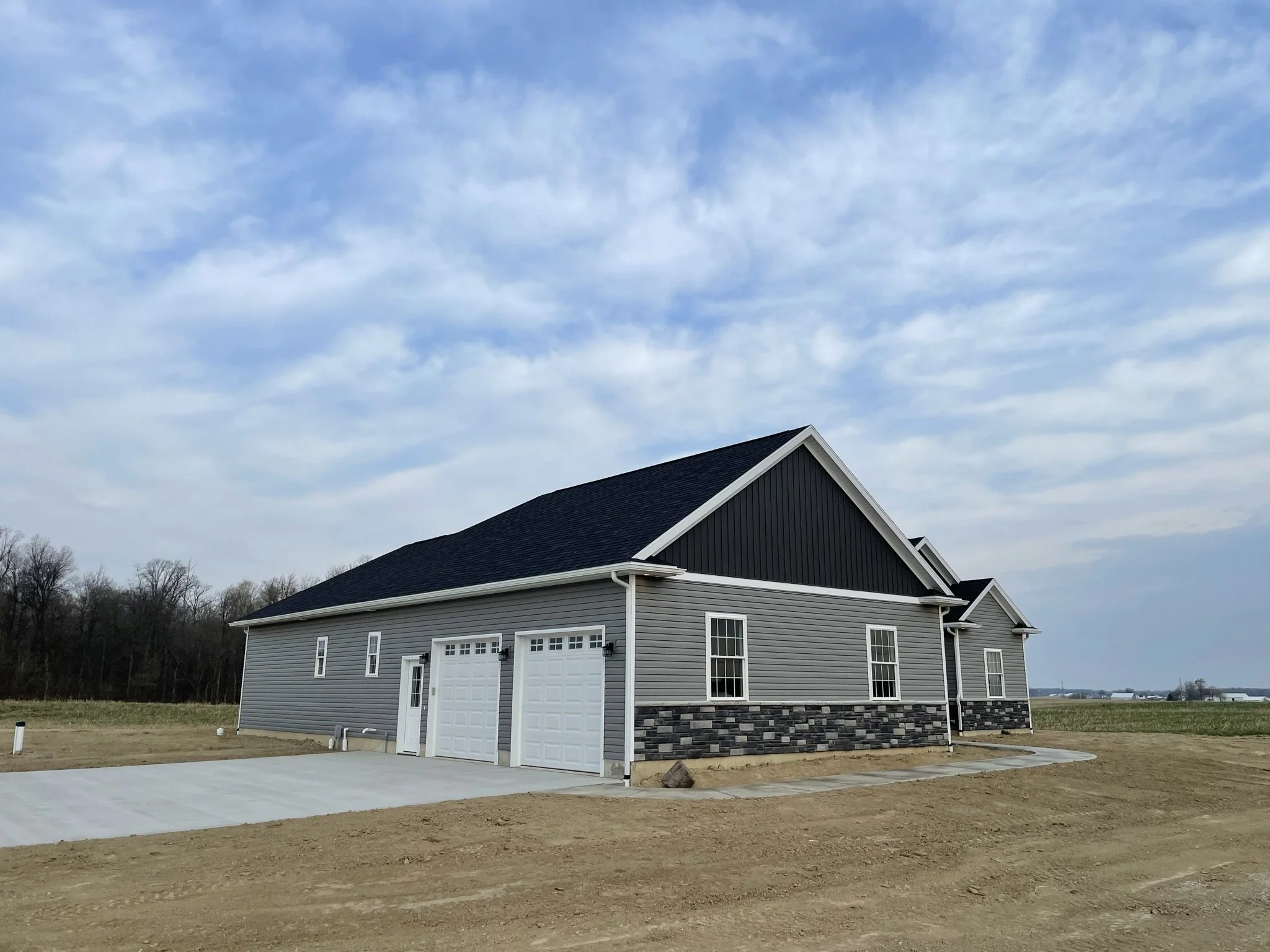 OUTSIDE IMG_0076.jpeg