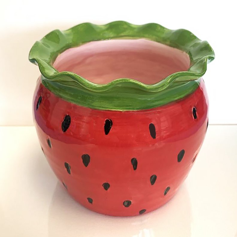 strawberry pot.jpeg