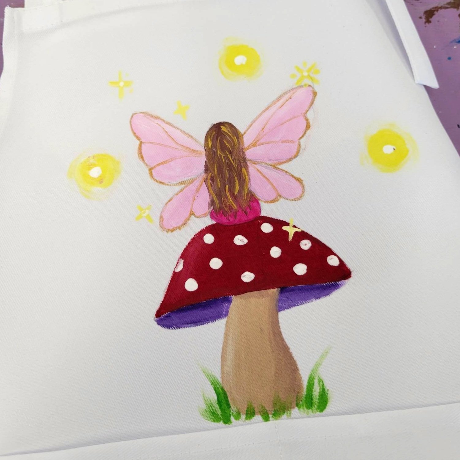 fairy+on+mushroom+apron.jpg