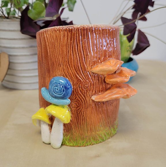 stump planter 1.jpeg