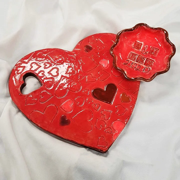 valentine charcuterie board.jpg