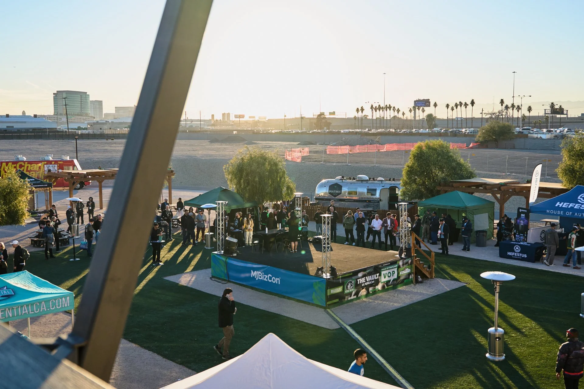 MJBIZ resized-201.jpg