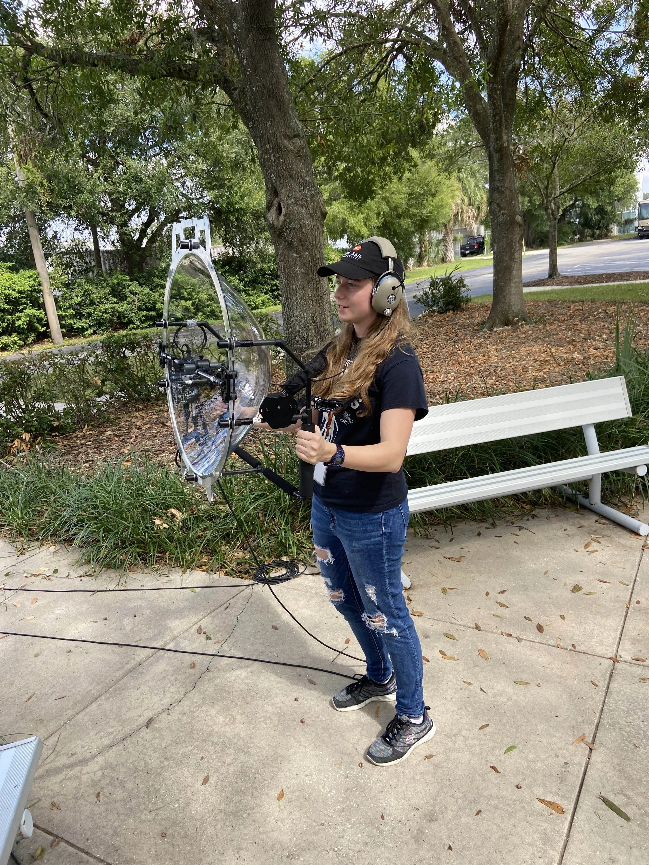 parabolic mic.jpg