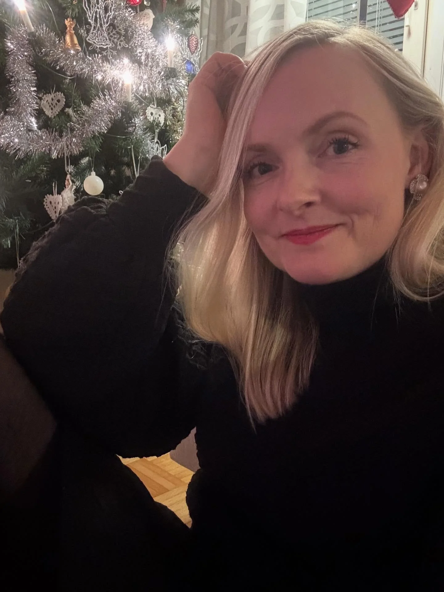Hyv&auml;&auml; ja rauhallista joulua ❤️

God jul och en fridfull helg ❤️

Merry Christmas and peaceful holidays ❤️

Jouluna onnea tuo erityisesti perheen pienimpien ilo. 

Samalla surulliseksi vet&auml;&auml;, ett&auml; kymmenet tuhannet lapset puto