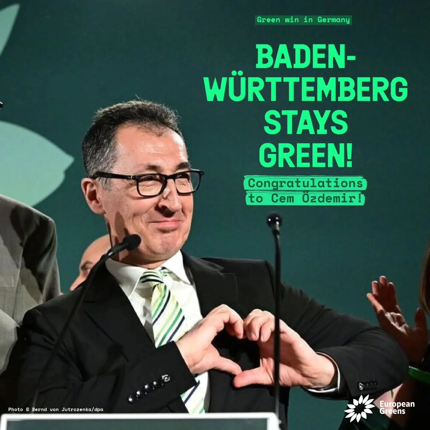 Mahtavia uutisia Saksasta! Vihre&auml;t kiisiv&auml;t vaalivoittoon ja j&auml;lleen suurimmaksi puolueeksi yli 30 prosentin &auml;&auml;niosuudella Baden-W&uuml;rttembergin osavaltiovaaleissa! Jo nelj&auml;tt&auml; kertaa per&auml;kk&auml;in. 🥳

T&a