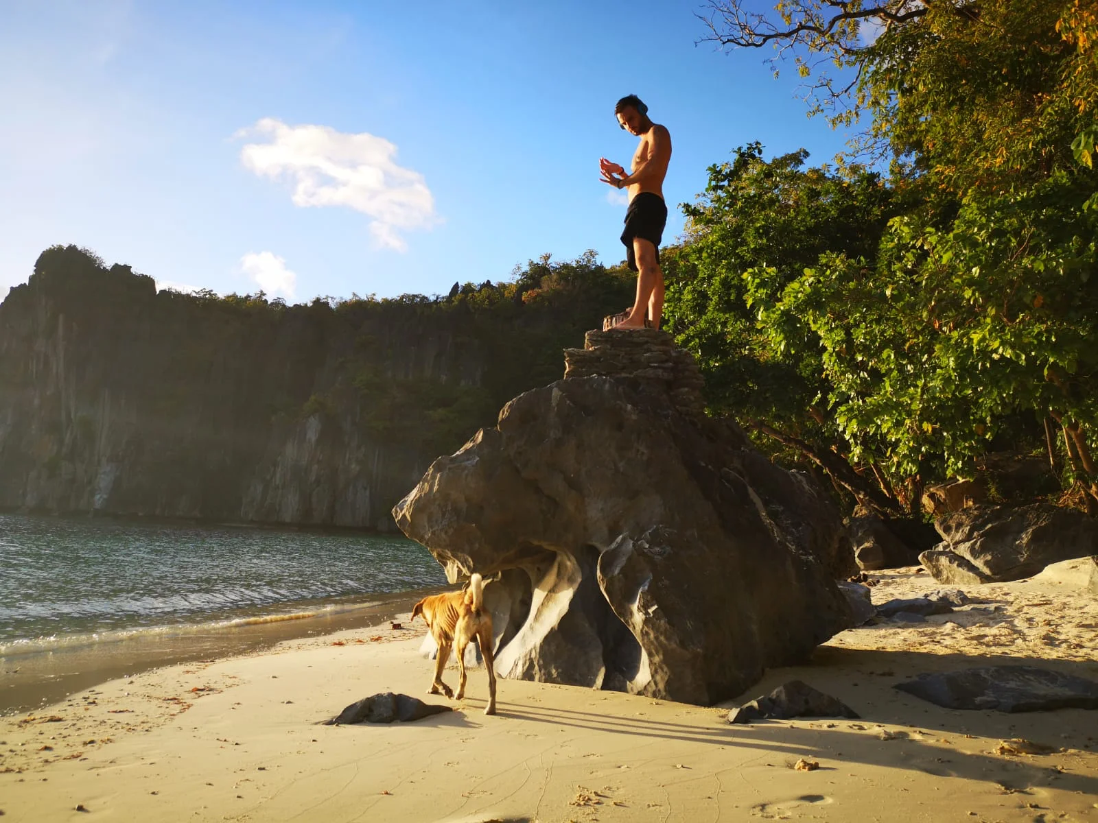 red-head-round-the-world-el-nido-philippines.jpg