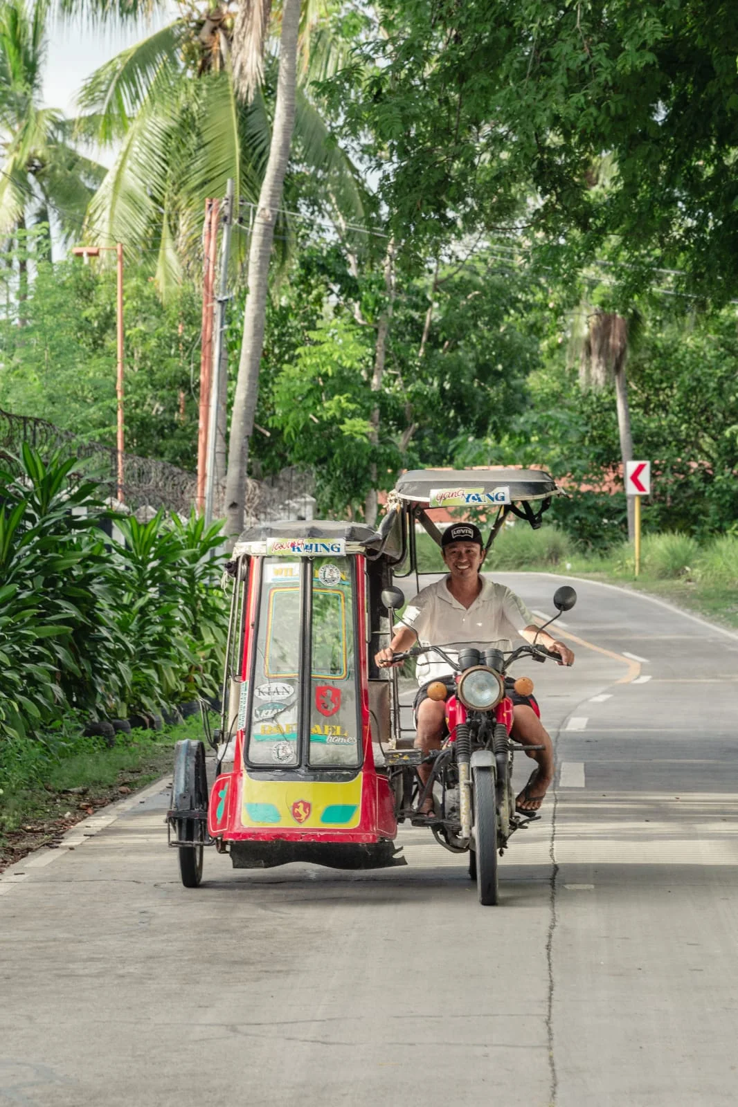 travel-blog-blogger-redhead-round-the-world-philippines-cebu-tuk-tuk-island.jpg