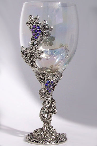 Glass_Clear_Pewter_Grapevines.jpg