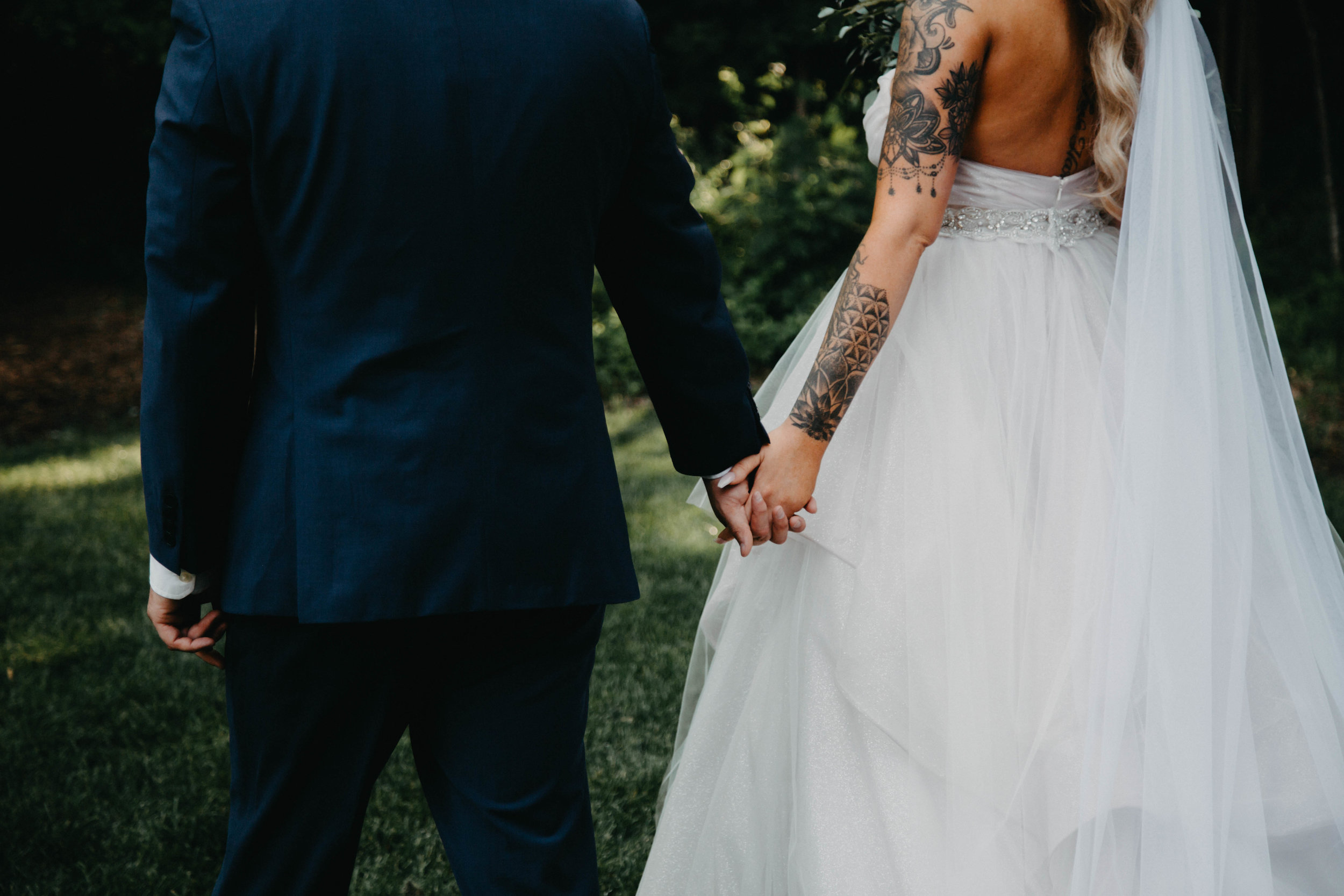 Renee-Mouser-Photography-Anderson- Wedding-Cincinnati-Ohio-Lake Grant-36.jpg