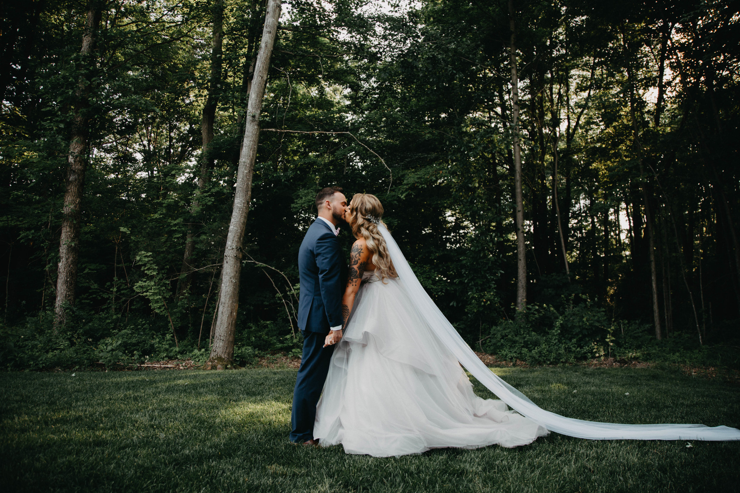 Renee-Mouser-Photography-Anderson- Wedding-Cincinnati-Ohio-Lake Grant-53.jpg