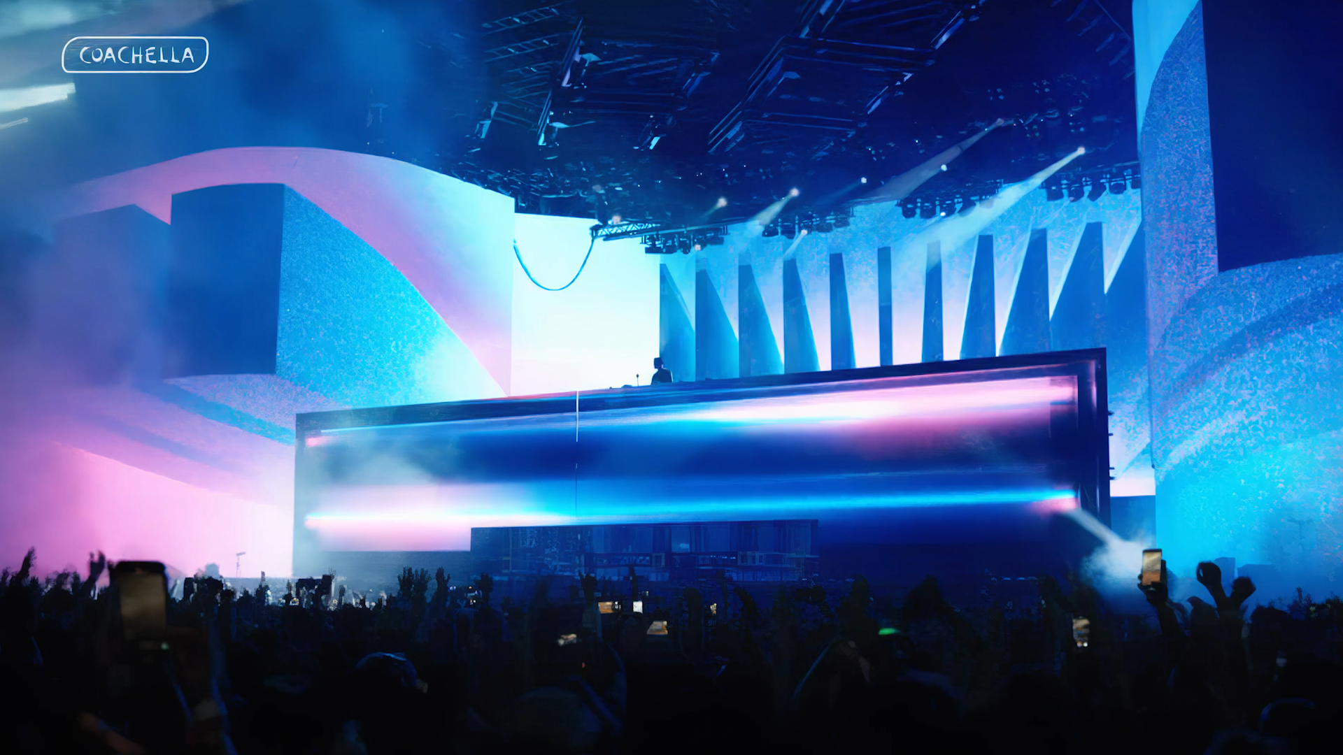 BIGSEAN_COACHELLA_APRIL16TH_FEZZWITHDAEVEVIZZIES.00_09_07_26.Still002.png