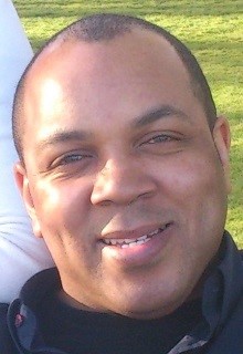 Olu Alakija Photo - Applecart Arts.jpg
