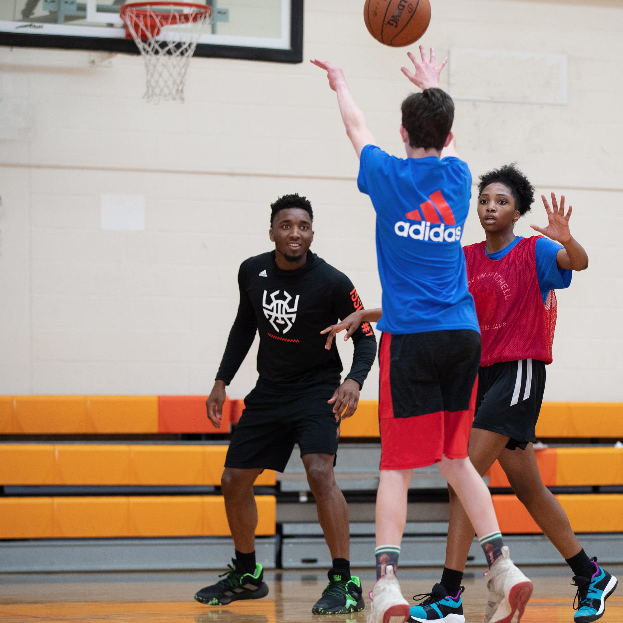 190601-donovan-mitchell-basketball-camp-grade5-9-WH-4548-c2.jpg