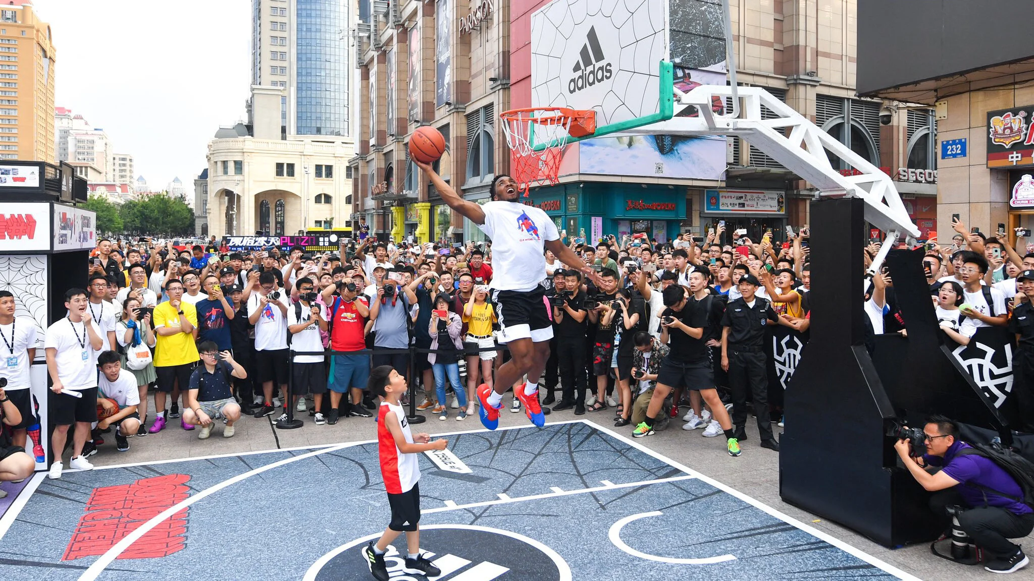 Issue 1 Tour Visits China and France