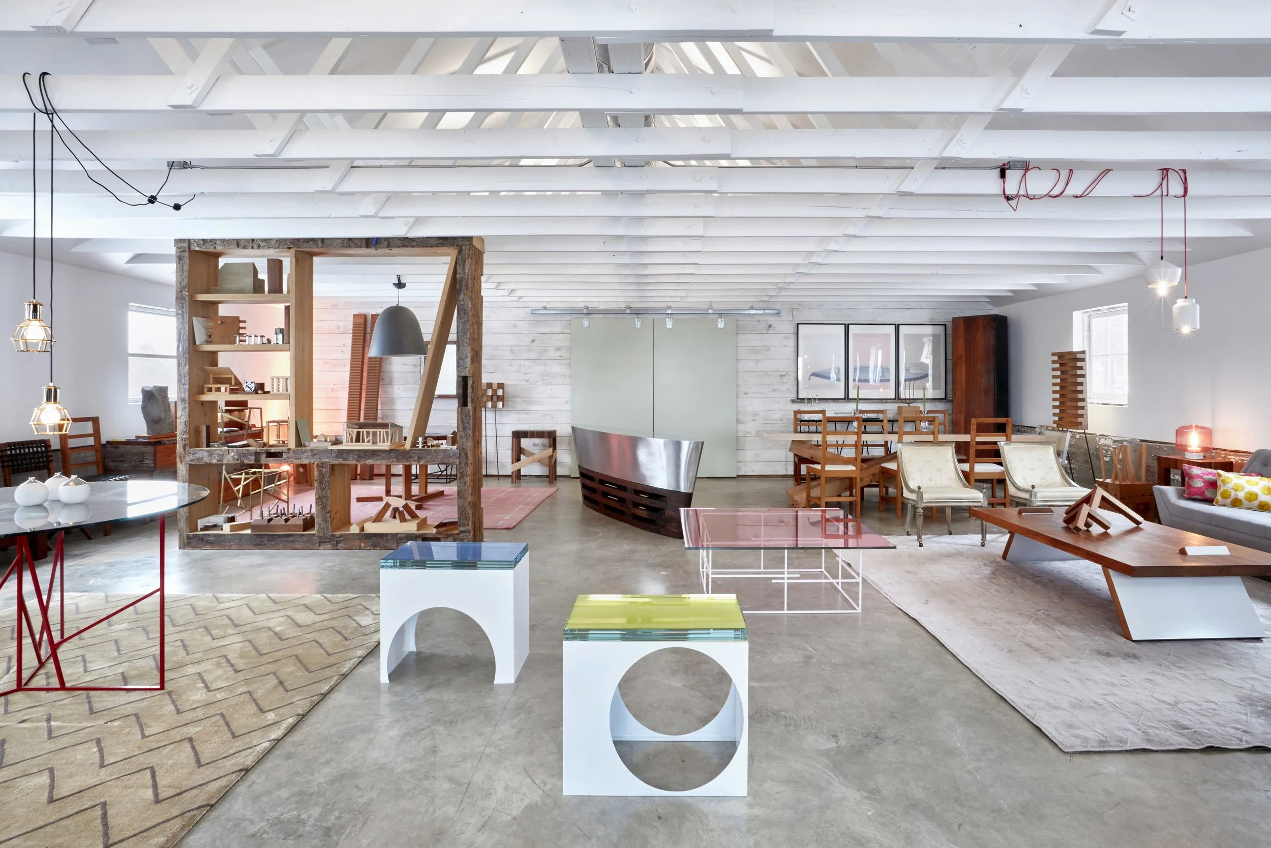 SHOWROOM