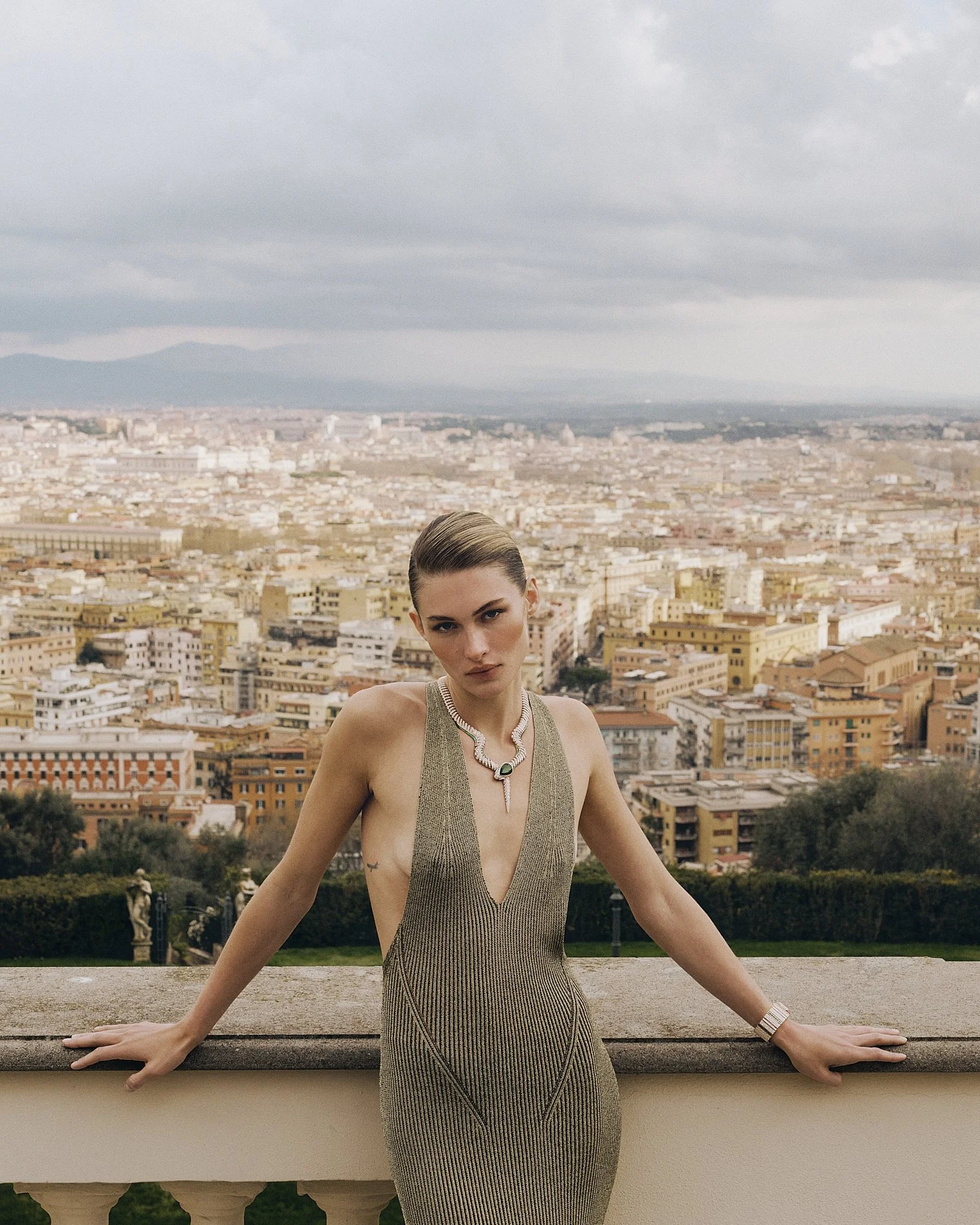 AD_Vogue_Turkey_2747_MZ_G01r1r1.jpg