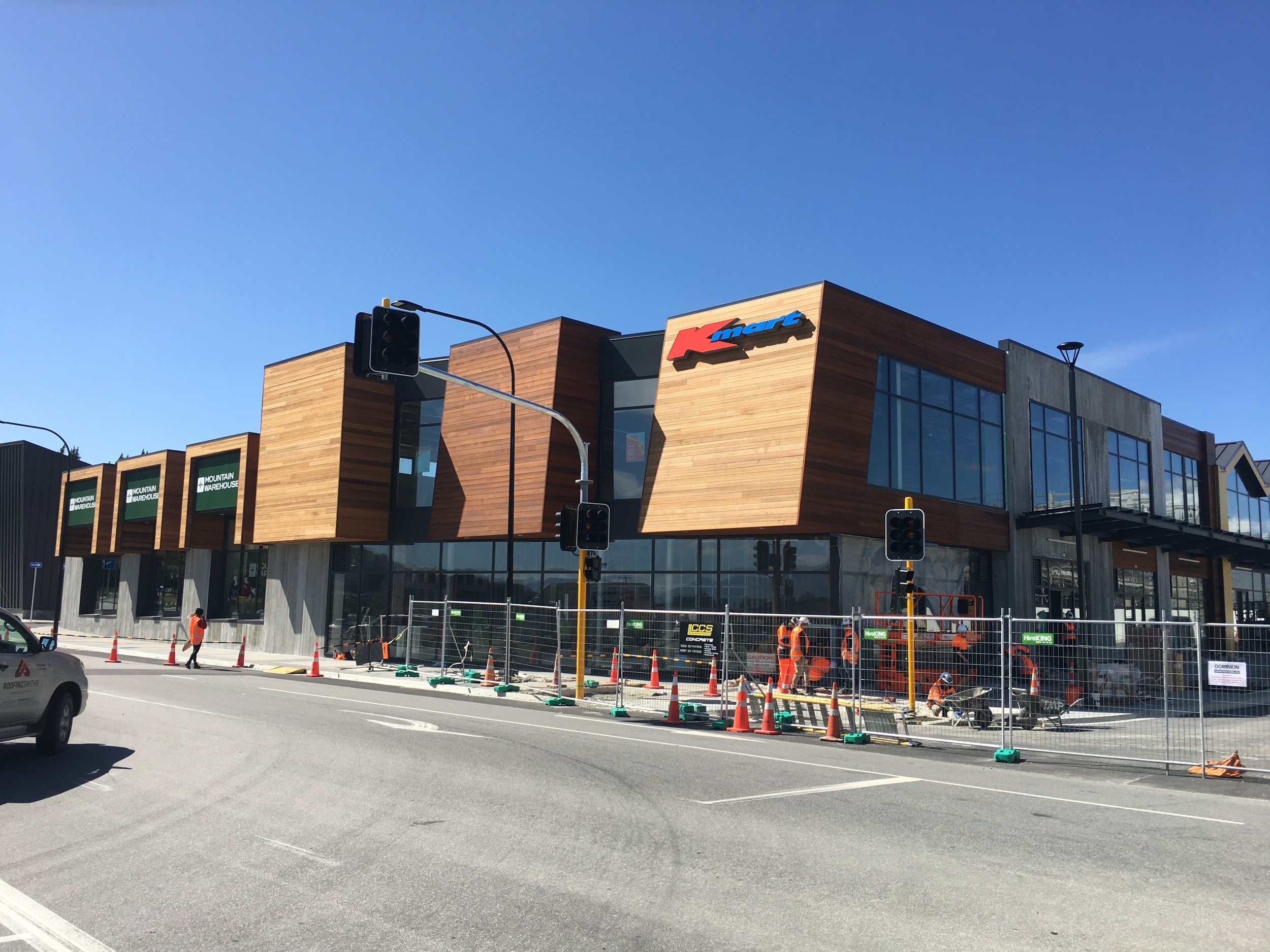 Qtown c cedar signage.jpg