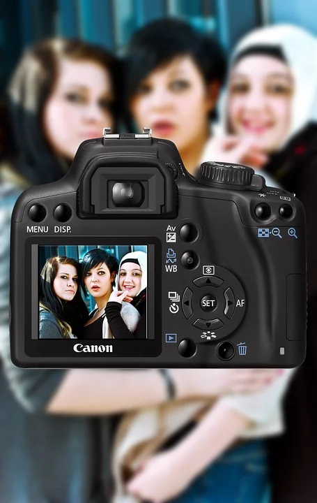camera-84893_960_720.jpg