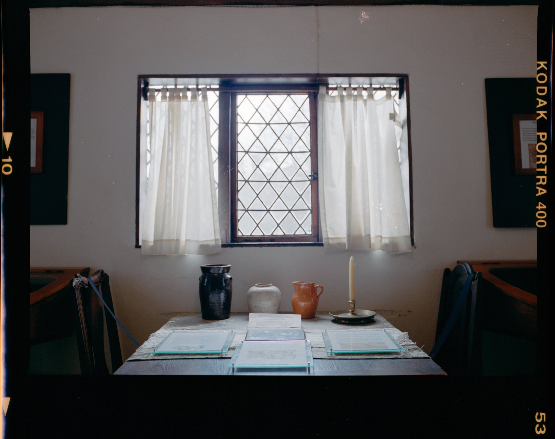 quiet table | mamiya 645, kodak portra 400