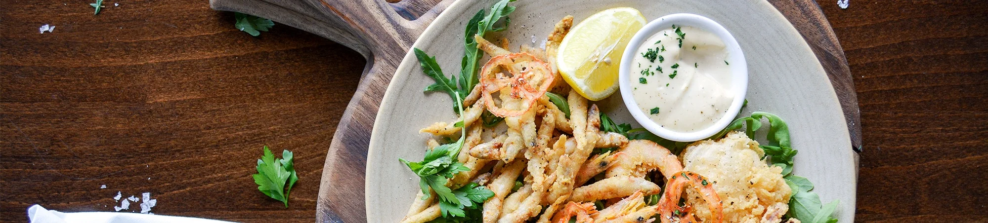 il-locale-calamari-prawns-whitebait.jpg