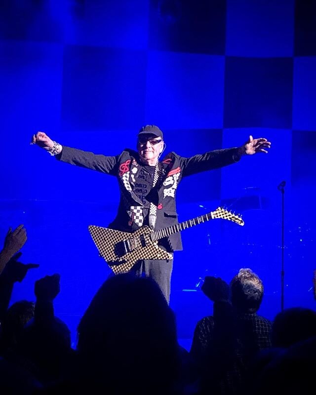 Cheap Trick tonight at The Palace.
#cheaptrick #ricknielsen #robinzander #tompetersson #concert #greensburgpa