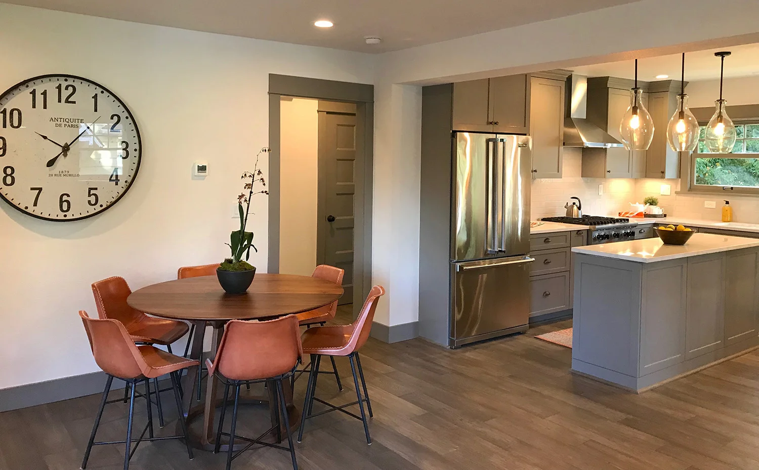 dining_kitchen.jpg