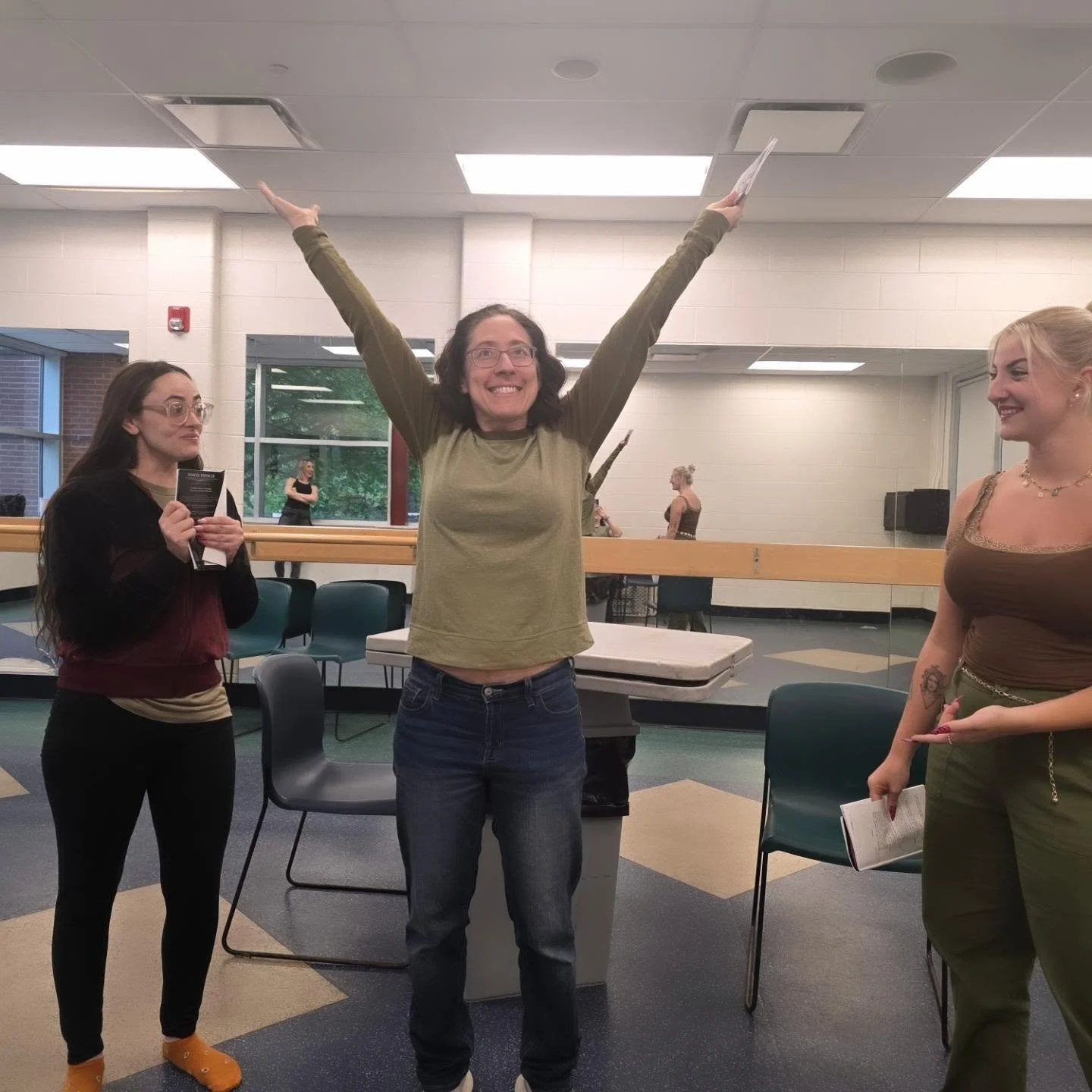 Some candid...VERY candid... rehearsal photos! 30 days until @edfringe !

See 5 LESBIANS EATING A QUICHE at @paradisegreenuk 8-15 August (no show 9 August) 

#EdFringe #EdFringe26 #MixItUp #5LQFringe #theatre