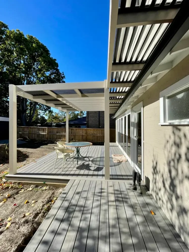 New deck with pergola