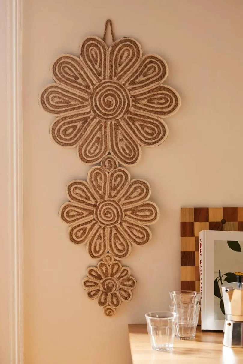 floral wall hanging pics.JPG