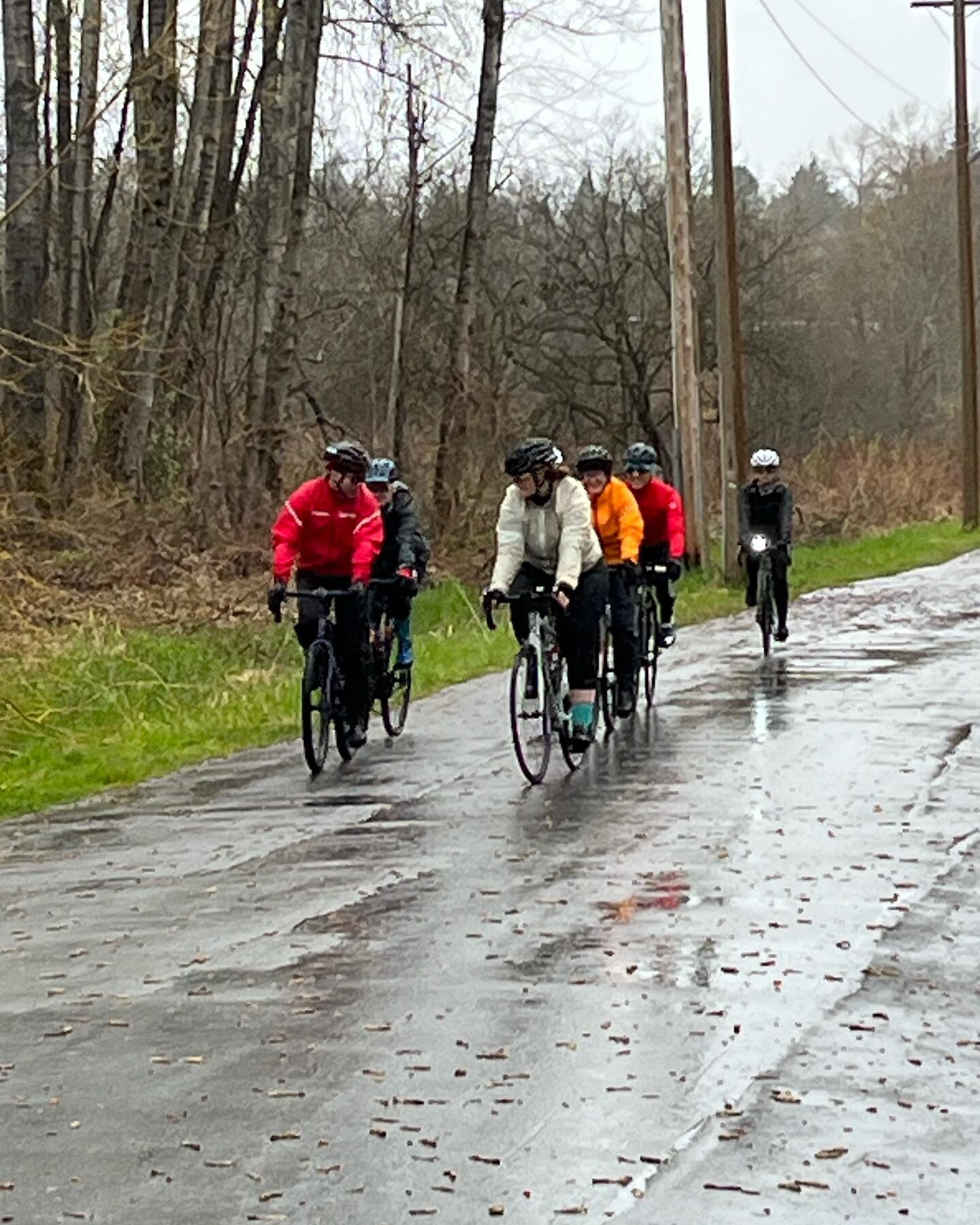 LC3 Ride Leader Clinic - thanks to @cyclingbc and Vicki and Bruce for the coaching! We also kicked off the 2023 season with our club social and new kit day!Thanks to the great LC3 volunteers for organizing the events today. Two weeks to ride season! 