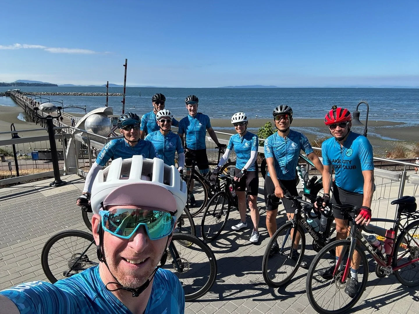 Can&rsquo;t believe it&rsquo;s already September and the road season&rsquo;s almost in the rearview. Savoring every last ride before the leaves turn. 🍂 

#roadcyclist #roadcycling #bikevancouver